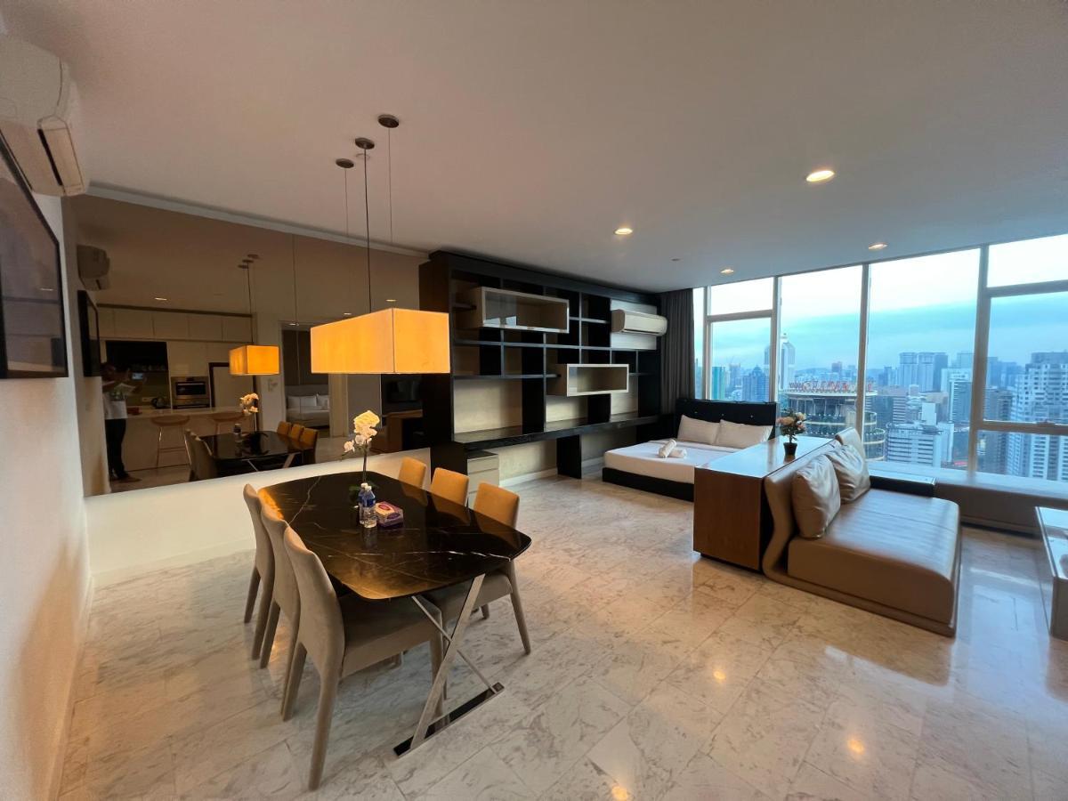 Platinum Klcc Pool View Apartment Kuala Lumpur Bagian luar foto