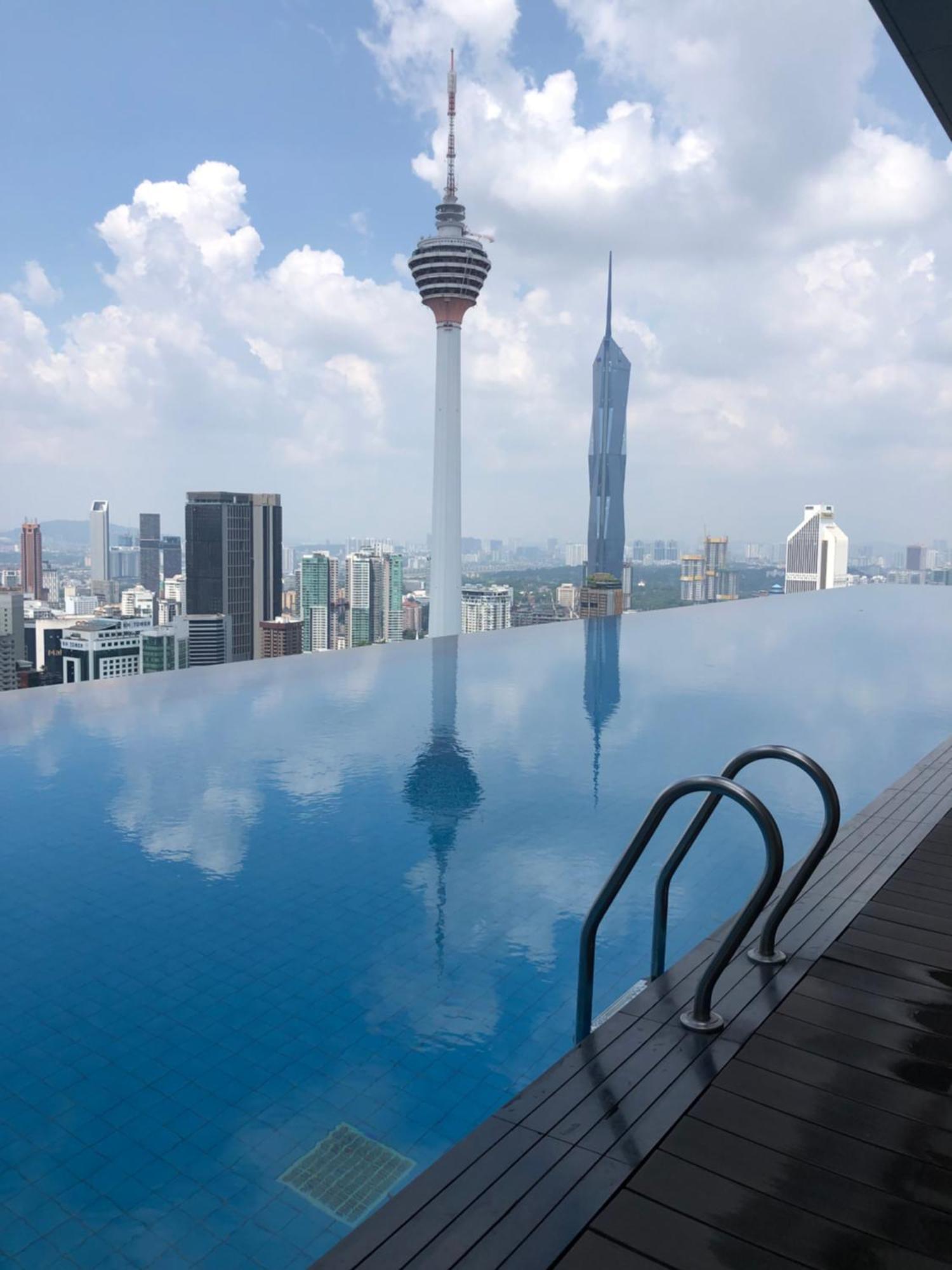 Platinum Klcc Pool View Apartment Kuala Lumpur Bagian luar foto