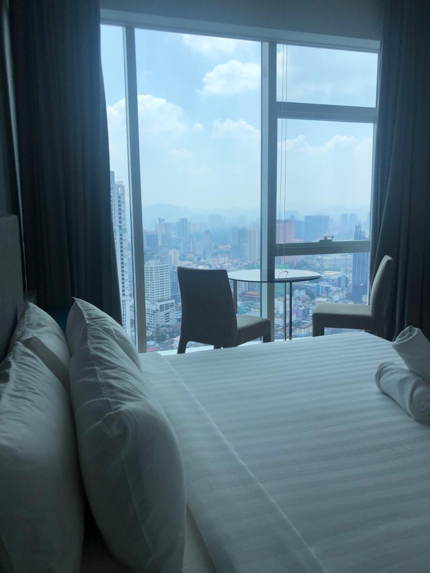 Platinum Klcc Pool View Apartment Kuala Lumpur Bagian luar foto