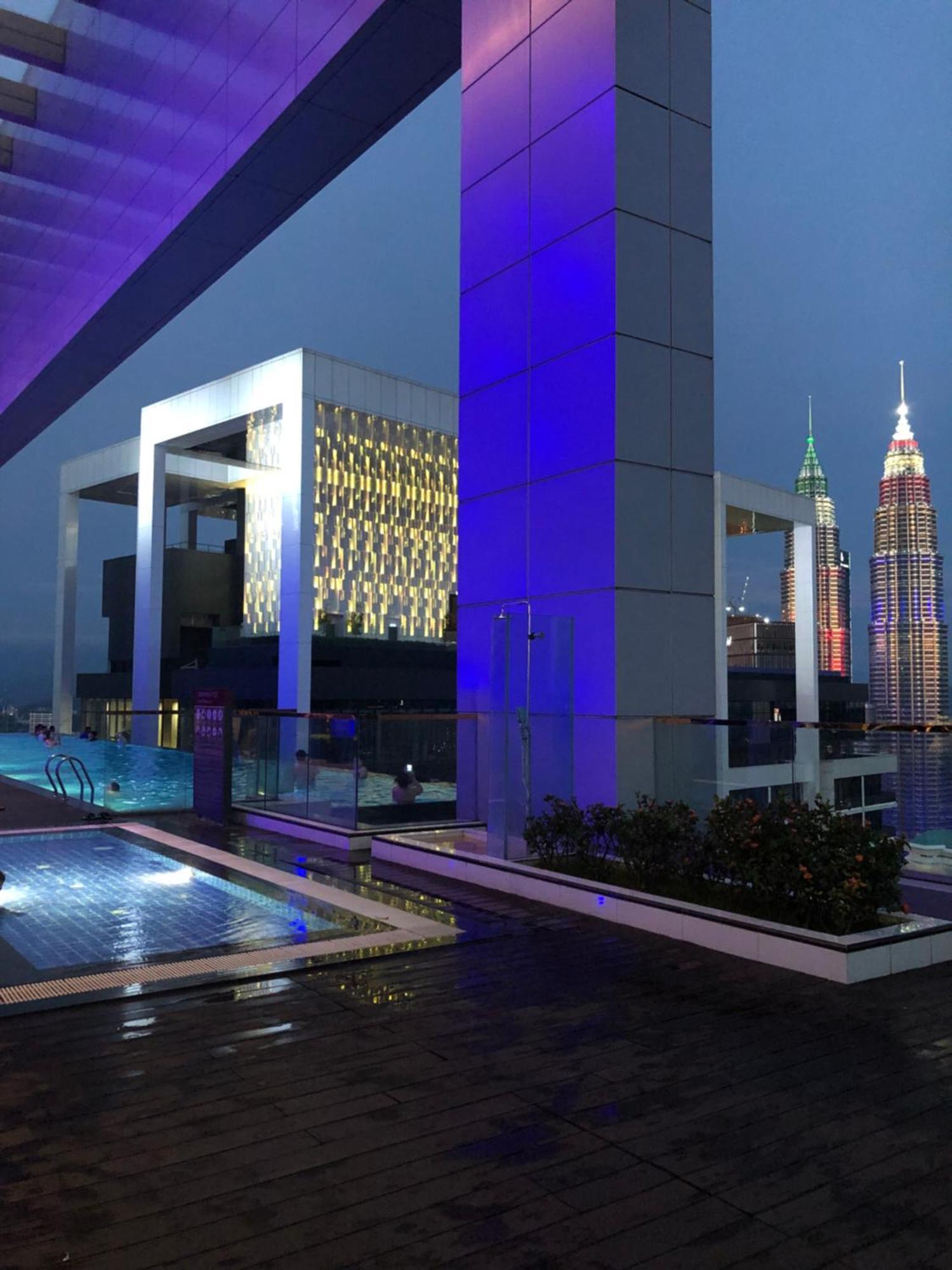Platinum Klcc Pool View Apartment Kuala Lumpur Bagian luar foto