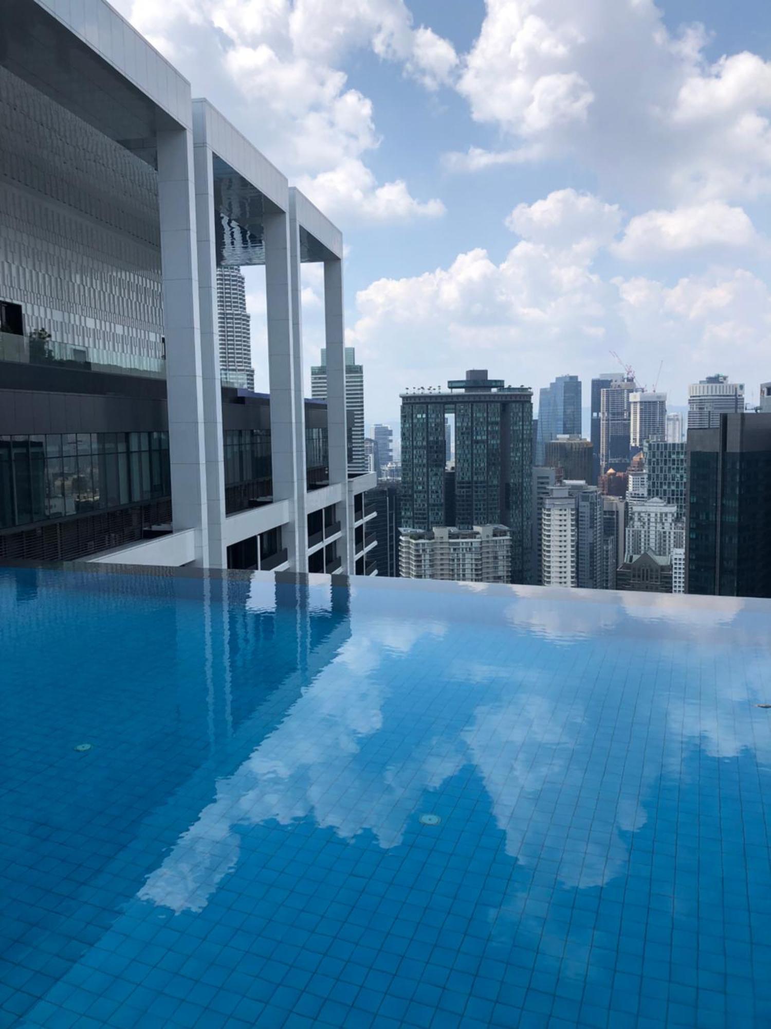 Platinum Klcc Pool View Apartment Kuala Lumpur Bagian luar foto