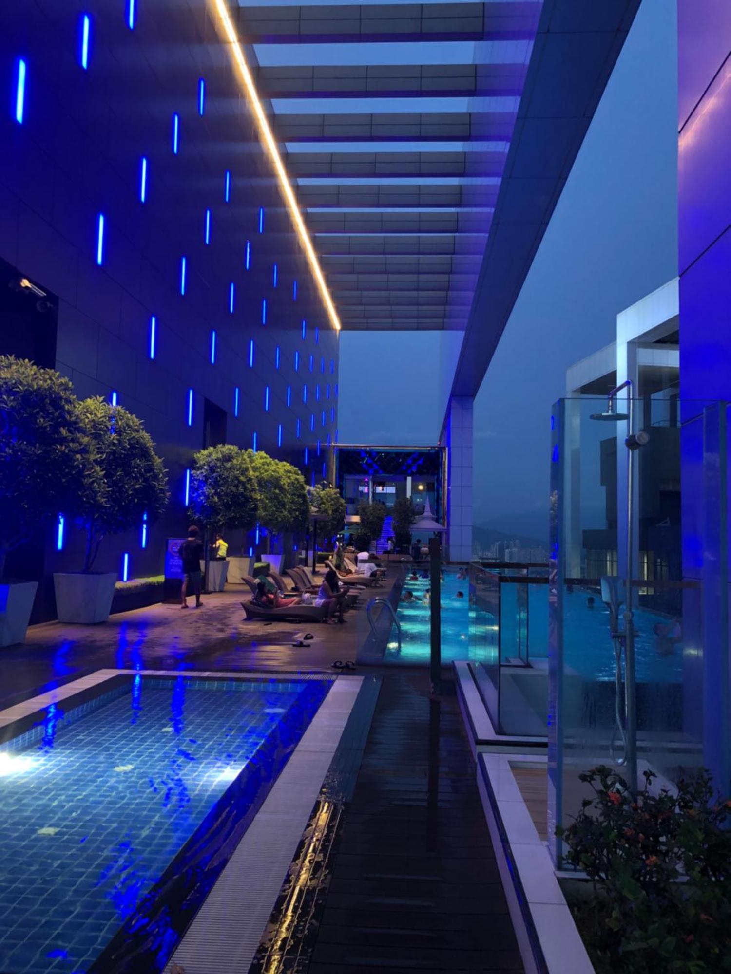 Platinum Klcc Pool View Apartment Kuala Lumpur Bagian luar foto