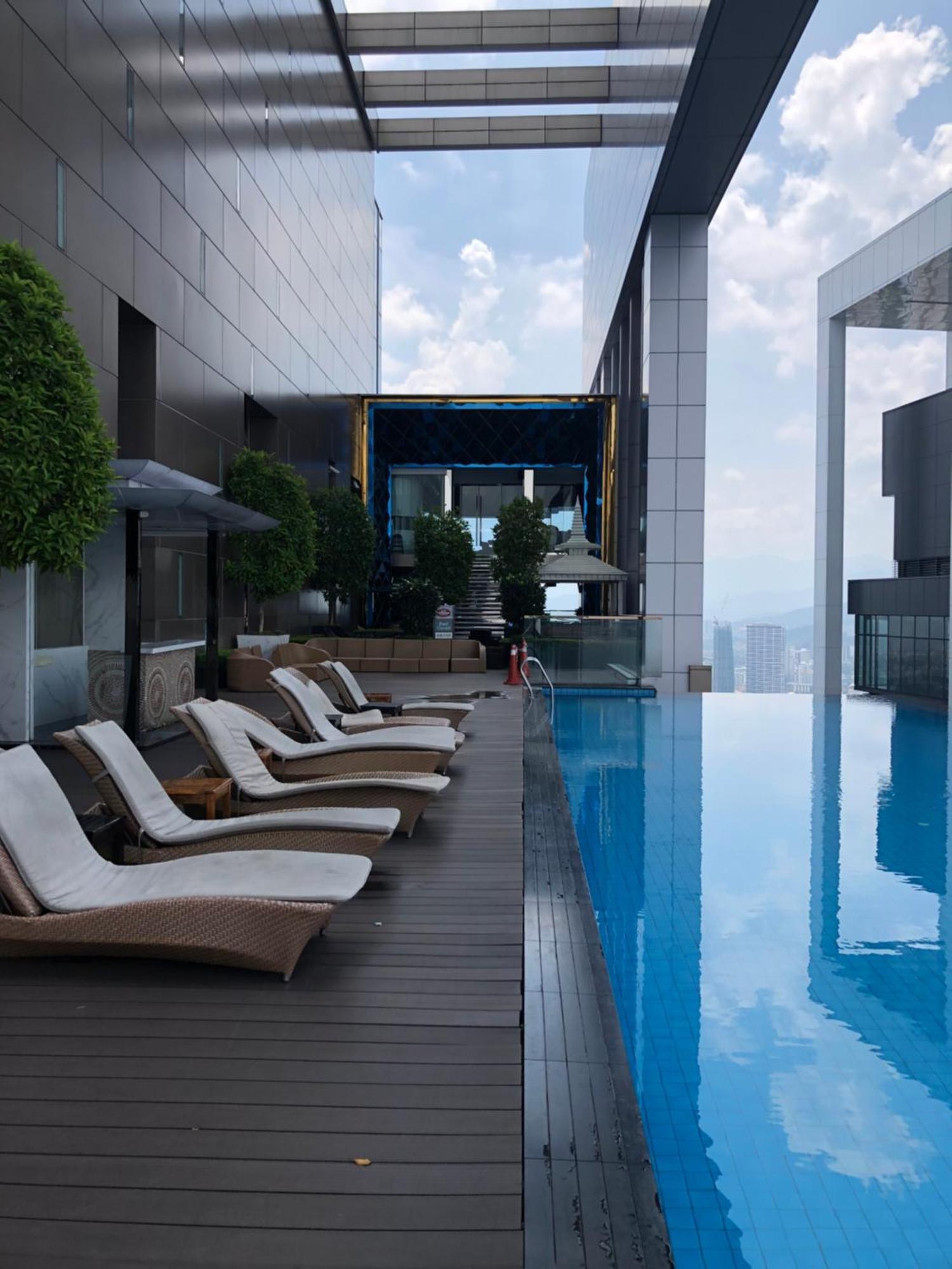Platinum Klcc Pool View Apartment Kuala Lumpur Bagian luar foto