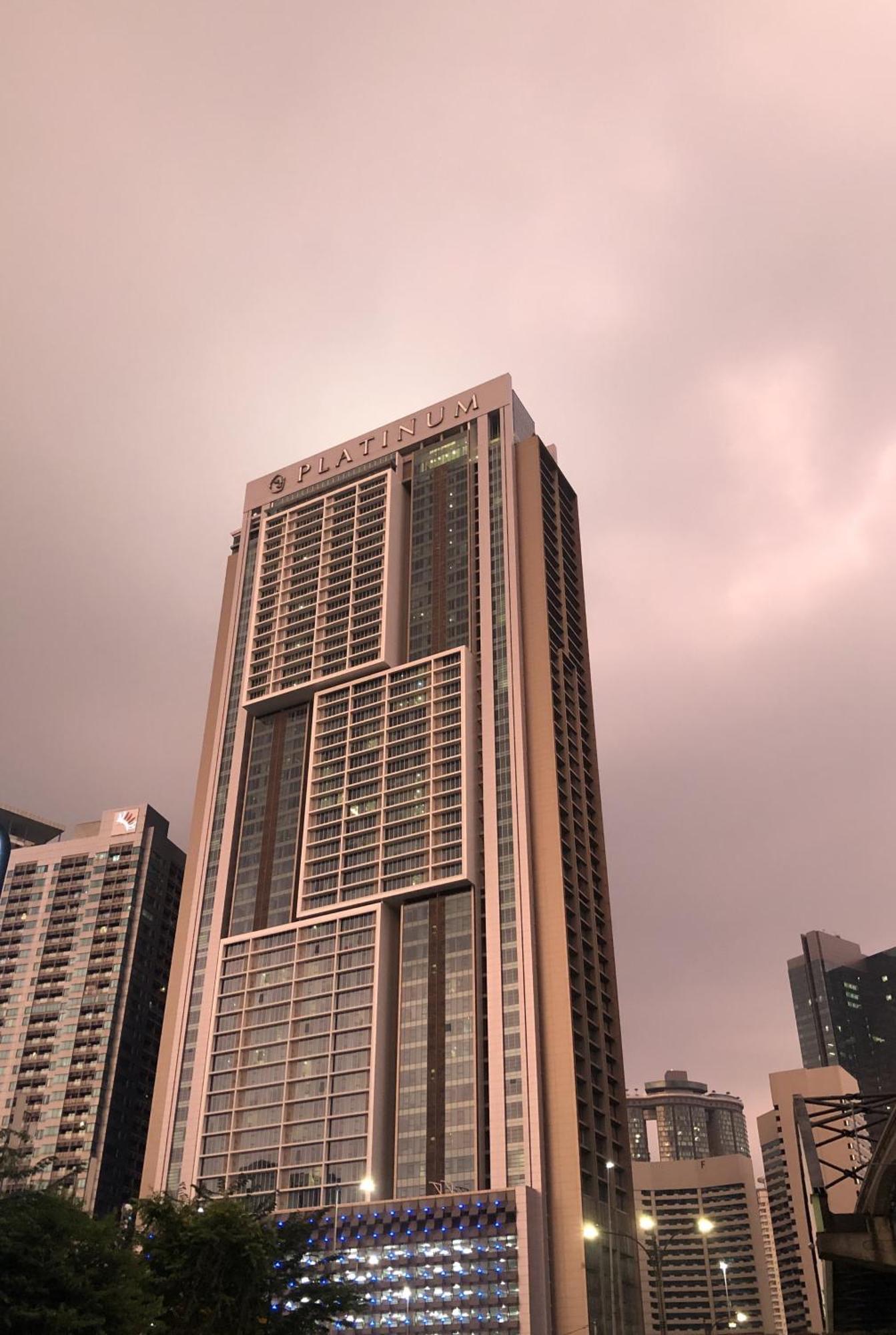 Platinum Klcc Pool View Apartment Kuala Lumpur Bagian luar foto