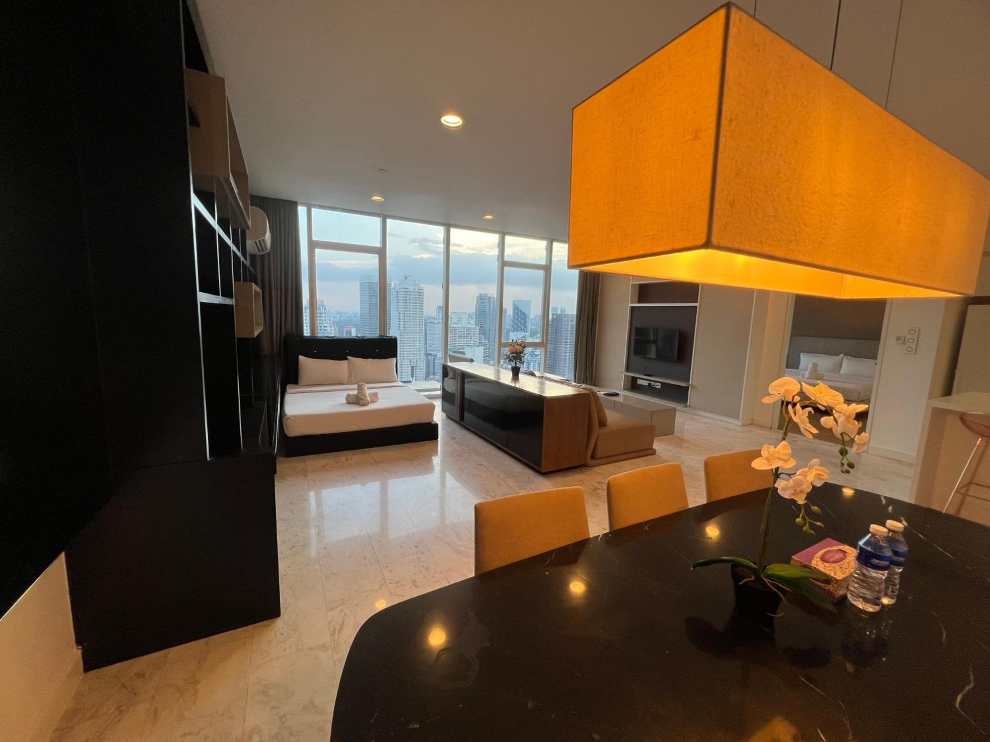 Platinum Klcc Pool View Apartment Kuala Lumpur Bagian luar foto